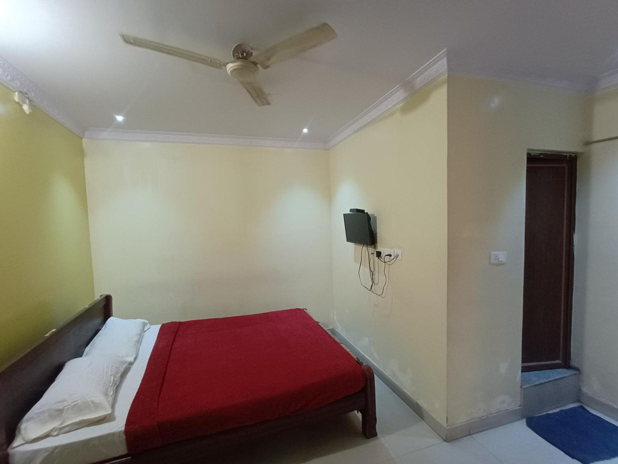 Hotel Malnad Grand Inn Kumbalgod Exterior foto